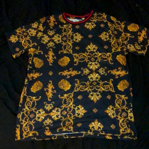 Printed T shirt only worn twice - Picture 1 of 1